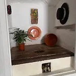 Casa Del Fogon, En La Calle Del Castillo