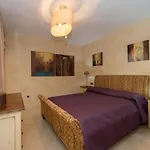 Ground Floor With Garden A Few Meters From The Sea