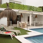 Moon Villa Conil Con Piscina