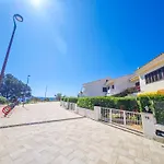 Casas Blanca Only Families