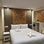 Estudio Rey Carihuela Playa