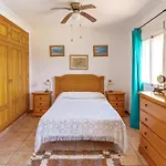 5 Bedroom Cozy Home In El Portil