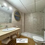 Domuum Holidays - Cordoba Apartments
