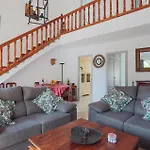 Cozy Apartment In Puerto De Mazarron