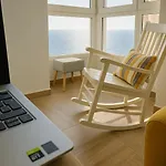 Skyline - Beach Apartment With Breathtaking Views And More
