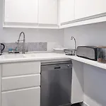4 Bed House With Pool Walk To Puerto Banus Fast Internet