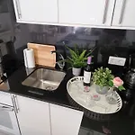 Ferienwohnung In Playa De La Americas Mit Grossem Gemeinsamem Pool