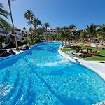 Ferienwohnung In Playa De La Americas Mit Grossem Gemeinsamem Pool