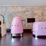 Alhambra Deco Homtels
