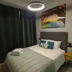 Alma De Malaga 2Br Stay With Art History & Comfort In The Heart Of The City