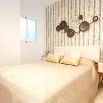 Precioso Piso En Playa Caleta