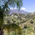 Stylish Estepona Hills Apartment With Lovely Views