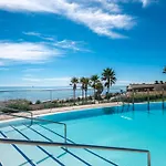 Edge Beachfront 2Br - 3 Pools, 1 Heated, Spa, Gym, Cowork