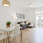 Central & Bright Apartment!!