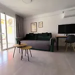 Ocean View 2Bedroom Apartment In Los Cristianos, Heated Pool, 3 Minutes To Beach