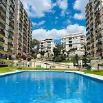 Ocean Breeze Designer Holiday Apartment