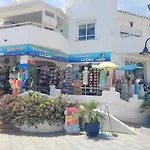 Beach House Casa Luna, Marbella