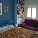 Habitacion Individual Luna & Tambor Room