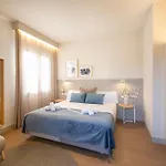 Fisa Rentals Ramblas Apartments