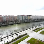 Friendly Rentals Urumea