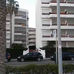 Passeig Maritim Apartment