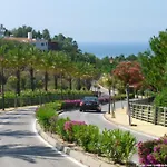2159-Apt 2 Bedrooms With Stunning Views
