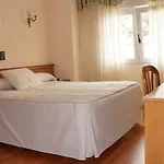 Hotel Larry