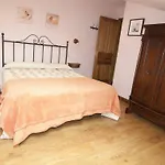 Apartamentos Rurales Casa Tata