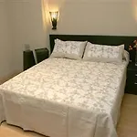 Aspasios Diagonal Style Apartment