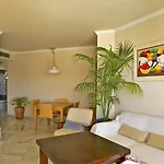Apartment In Elviria Del Sol