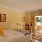 First Line Townhouse Venalmar