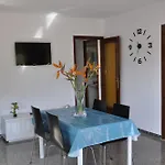 Apartamentos Maniu