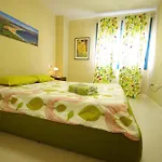 Livingtarifa Apartamento La Isla
