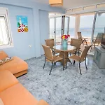 Penthouse In Front Of The Sea