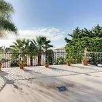 Villa Lirios