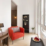 Royal Aribau Nextdoor