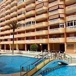 Hawaii 4 Y 5 Apts -Vm-