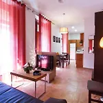 Living Valencia Apartments