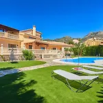 Villa La Hacienda