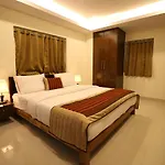 Hotel Sri Maharaja Inn