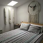 Cocos Surfhouse