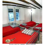 Serenity Gotic Hostel