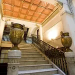 Serenity Gotic Hostel