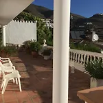 Villa Llamedos