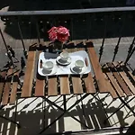 Ml1A-Enjoy Breakfast Facing Malaga'S Cathedral
