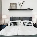 Ld - Modern 2 Bedroom Apartment In The Golf Valley