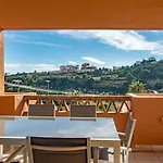 2225-Spacious 3 Bedrooms With Sea View