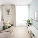 Nueva Almudena Apartment By Cadiz4Rentals
