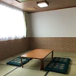 What are the best hotels near Hikone Castle?