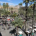 Plaza Real Apartments